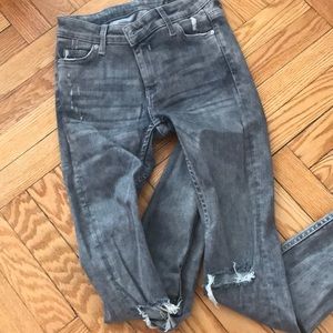 Zara Ankle Destructed Jeggings Sz. 4